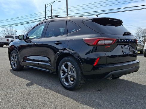Certified 2024 Ford Escape ST-Line w/ Cold Weather Package FWD image 4