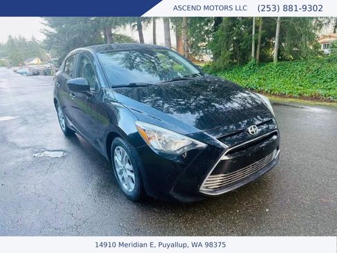 Used 2016 Scion iA image 7