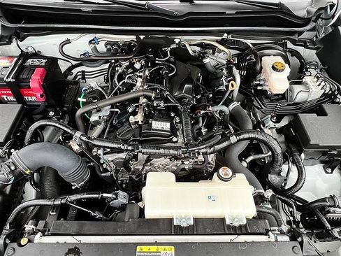 Used 2024 Toyota Tacoma SR5 AWD/4WD image 41