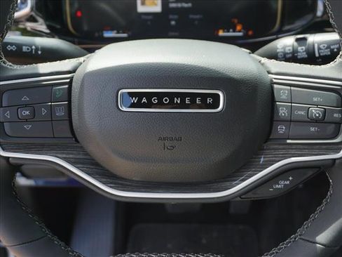 New 2022 Jeep Wagoneer Series III image 34