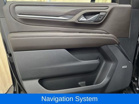 Used 2023 GMC Yukon Denali w/ Advanced Technology Package AWD/4WD image 13