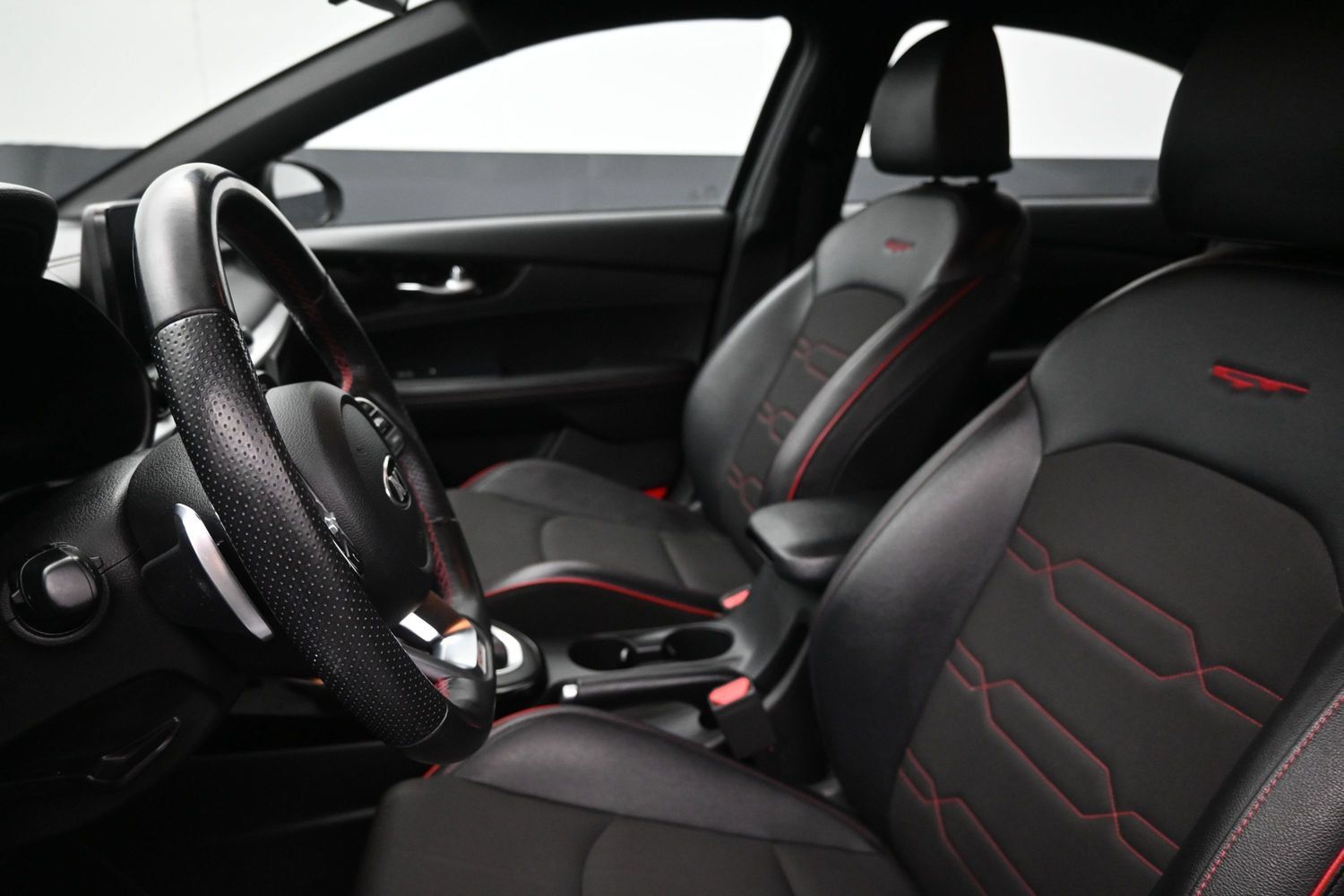 Used 2021 Kia Forte GT FWD image 11