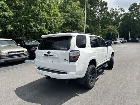 Used 2023 Toyota 4Runner SR5 Premium w/ Moonroof Package AWD/4WD image 6