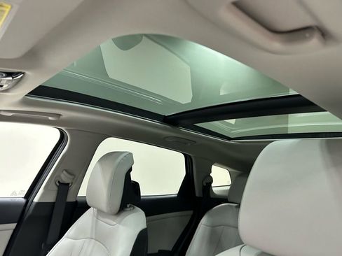 New 2026 Kia Sportage EX w/ EX Panorama Roof Package image 24