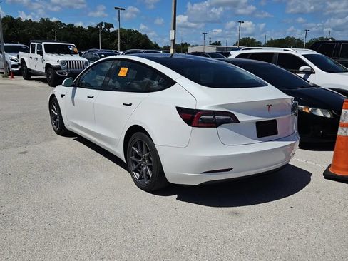 Used 2021 Tesla Model 3 Standard Range Plus RWD image 2