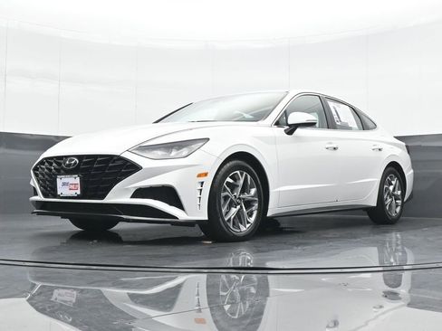 Used 2023 Hyundai Sonata SEL w/ Cargo Package image 18