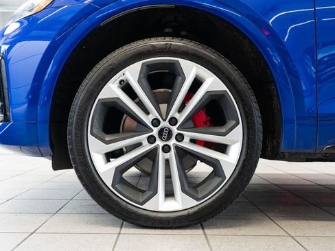 Certified 2024 Audi Q5 2.0T Premium Plus w/ Premium Plus Package AWD/4WD image 7