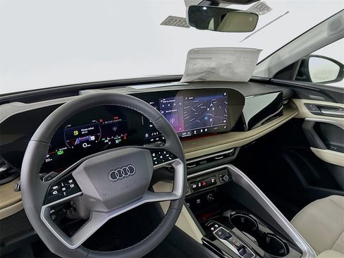 New 2025 Audi Q5 Premium Plus image 10