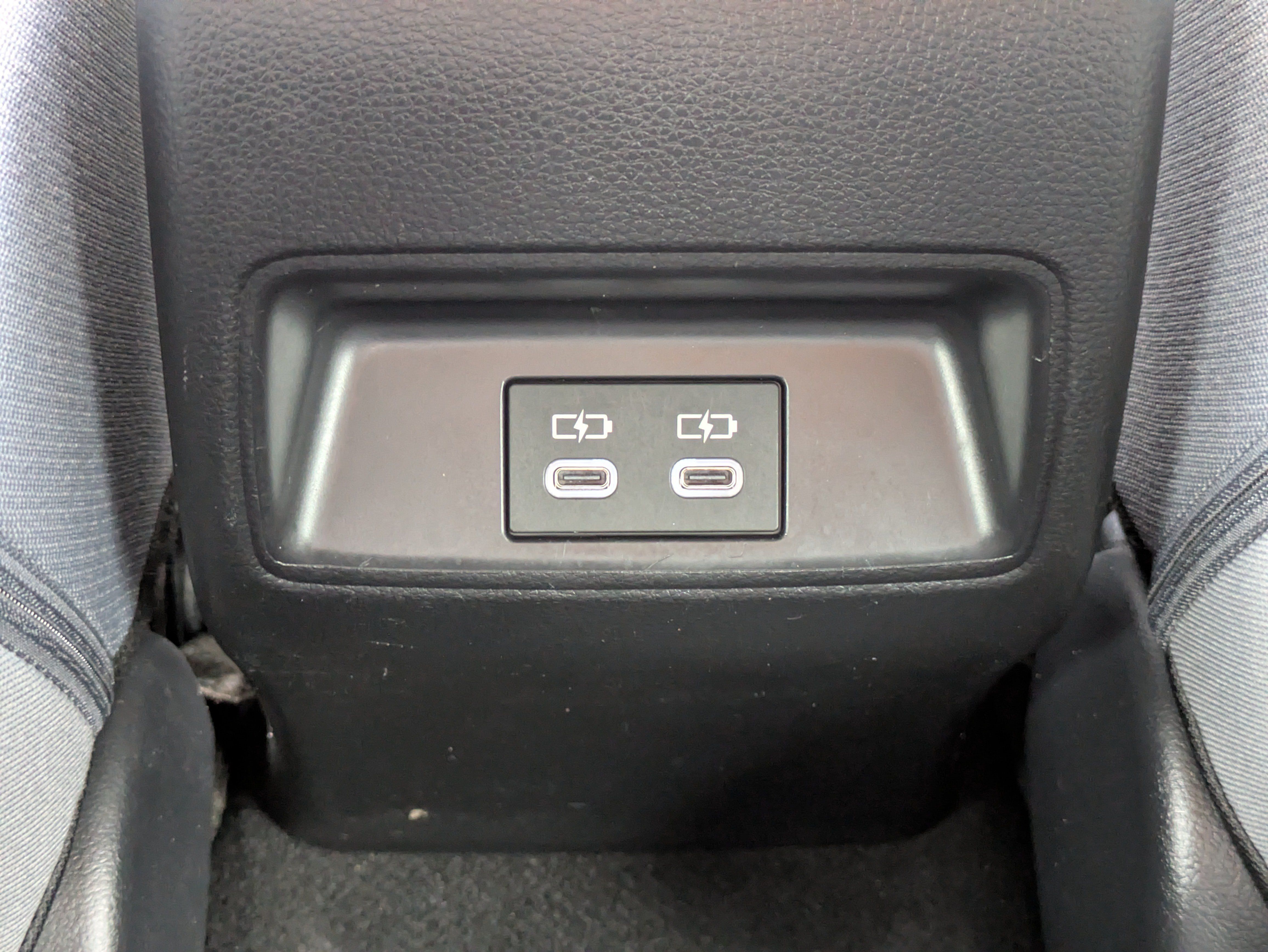 Used 2025 Toyota Corolla SE FWD image 30