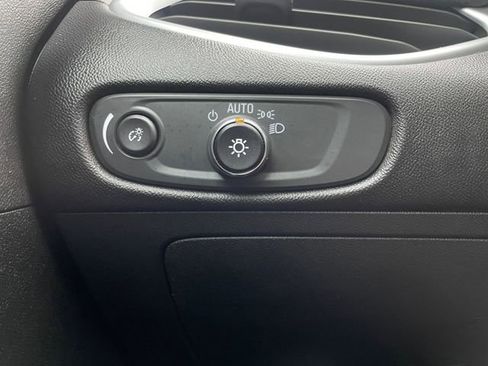 Used 2024 Chevrolet Malibu LT image 17