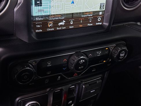 Used 2023 Jeep Wrangler Sport AWD/4WD image 23