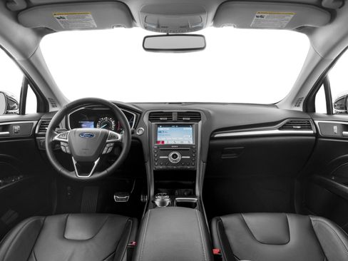 Used 2017 Ford Fusion Titanium FWD image 5