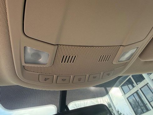 Used 2018 Lincoln MKC Select w/ Select Plus Package image 34