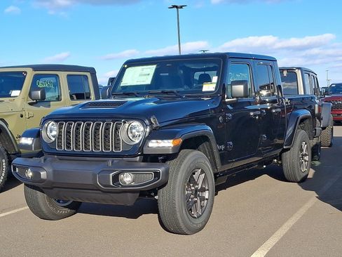 New 2026 Jeep Gladiator Sport image 3