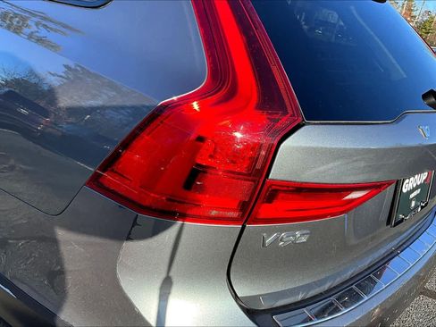 Used 2019 Volvo V90 T5 Cross Country w/ Protection Package Premier image 26