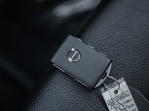 Used 2023 Volvo XC90 B6 Plus w/ Protection Package Premier image 41