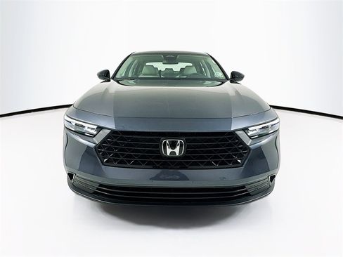 New 2025 Honda Accord SE image 2