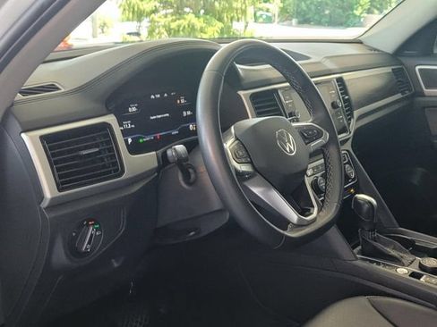 Used 2023 Volkswagen Atlas SE AWD/4WD image 8