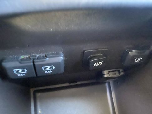 Used 2017 Acura MDX w/ Technology Package AWD/4WD image 23