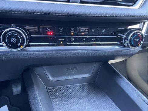 Used 2026 Chevrolet Equinox LT w/ Midnight Edition image 29