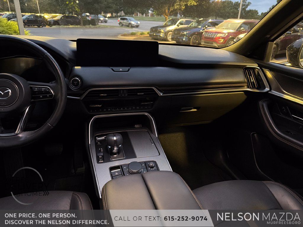 Certified 2025 MAZDA CX-70 Plug-In Hybrid w/ Premium Plus AWD/4WD image 28