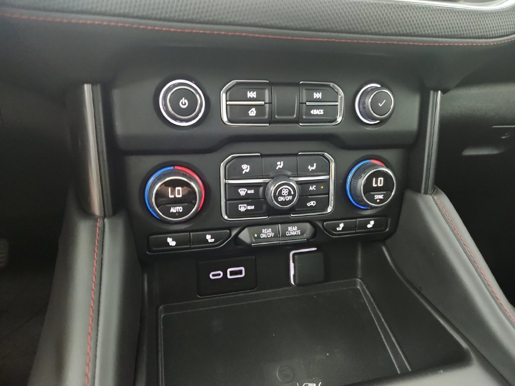 Used 2024 Chevrolet Tahoe RST w/ Luxury Package AWD/4WD image 29