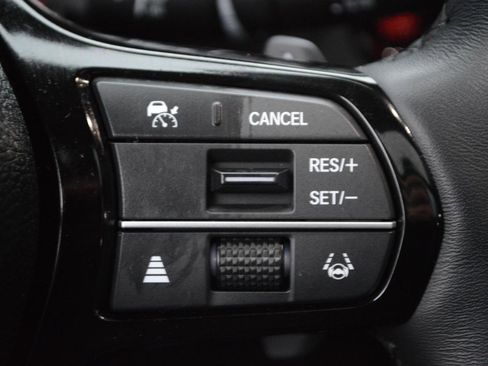 Used 2025 Honda Pilot Elite image 34