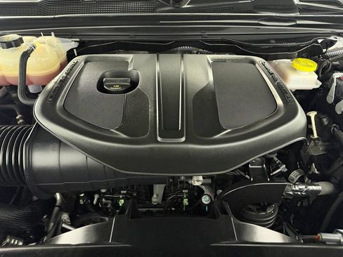 Used 2025 RAM 1500 Big Horn RWD image 33