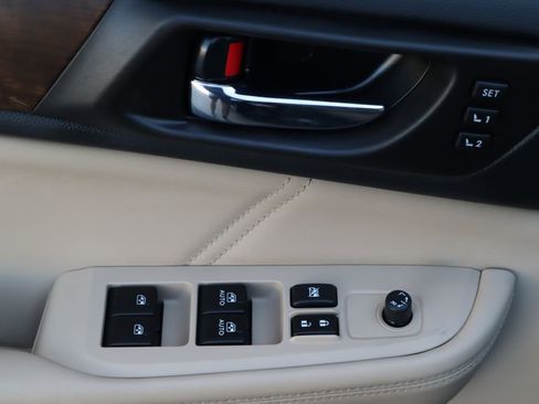 Used 2018 Subaru Outback 3.6R Limited image 22