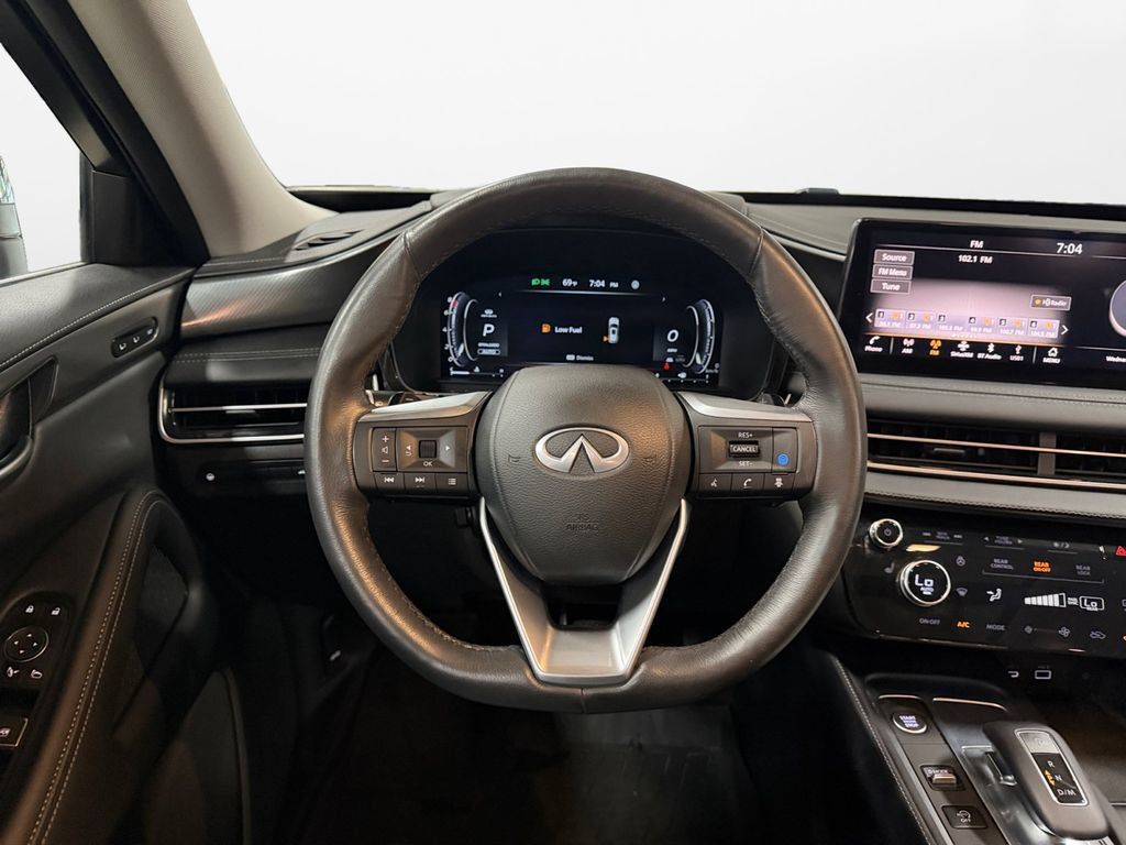 Used 2024 INFINITI QX60 Luxe AWD/4WD image 14