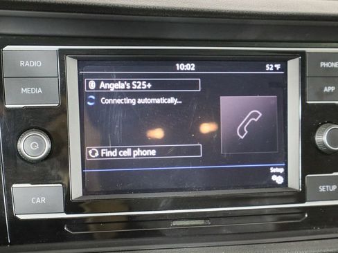 Used 2019 Volkswagen Jetta SE w/ Cold Weather Package image 32