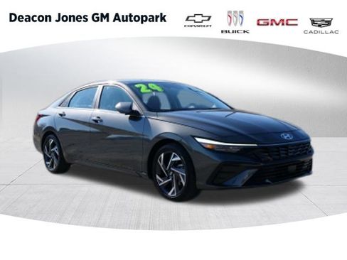 Used 2024 Hyundai Elantra SEL w/ Convenience Package image 1