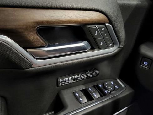 Used 2024 Chevrolet Silverado 1500 High Country w/ Midnight Edition AWD/4WD image 25