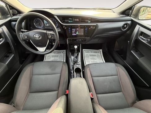 Used 2019 Toyota Corolla LE image 11