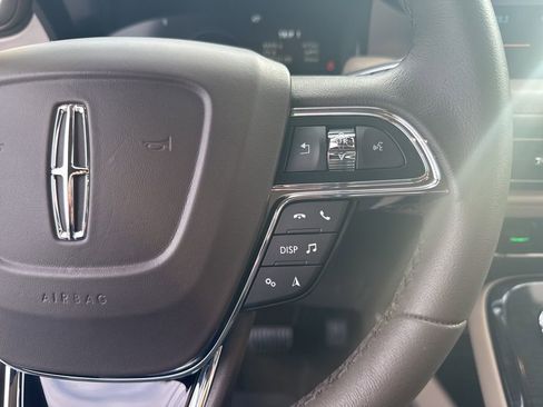 Certified 2023 Lincoln Nautilus AWD image 29