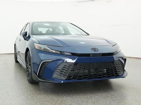 New 2026 Toyota Camry SE image 30