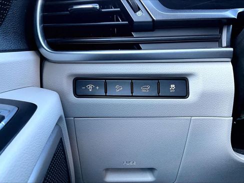 Certified 2025 Kia Telluride S FWD image 34