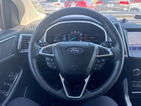 Used 2020 Ford Edge SEL w/ Convenience Package image 23
