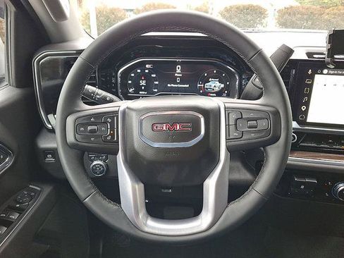 Used 2025 GMC Sierra 1500 Elevation AWD/4WD image 16