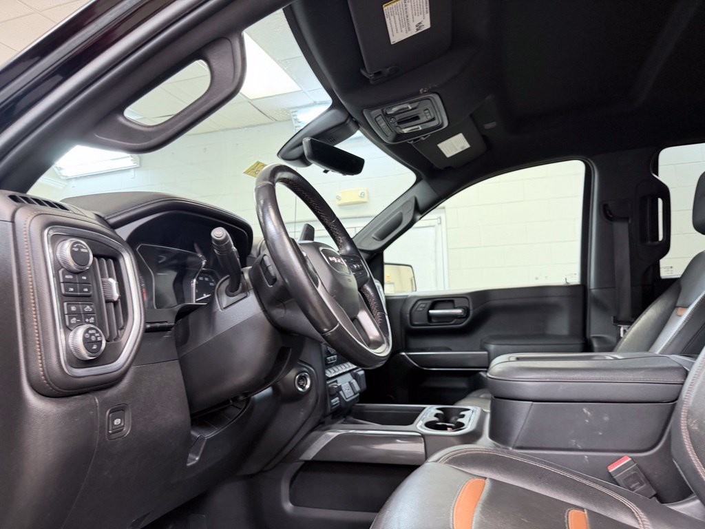 Used 2021 GMC Sierra 1500 AT4 w/ AT4 Premium Package AWD/4WD image 17