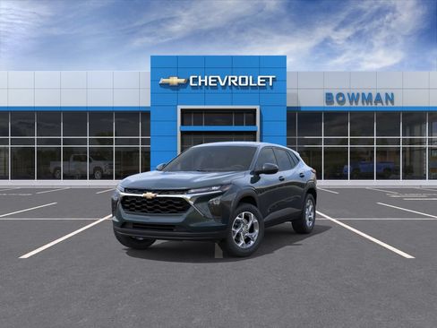 New 2026 Chevrolet Trax LS w/ LS Convenience Package FWD image 8
