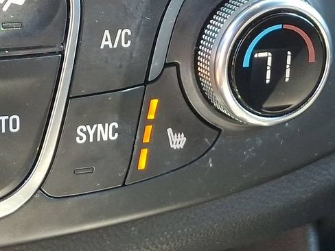 Used 2023 Chevrolet Traverse LT w/ LPO, Floor Liner Package AWD/4WD image 15