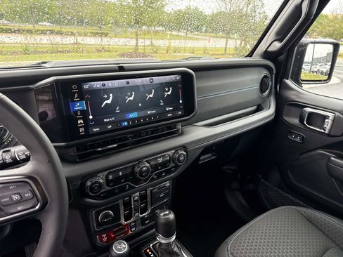 Used 2025 Jeep Wrangler Unlimited Rubicon 4xe w/ Safety Group image 22