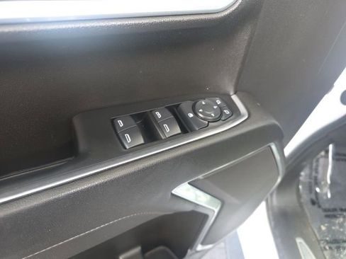 Used 2024 Chevrolet Silverado 1500 LT image 20