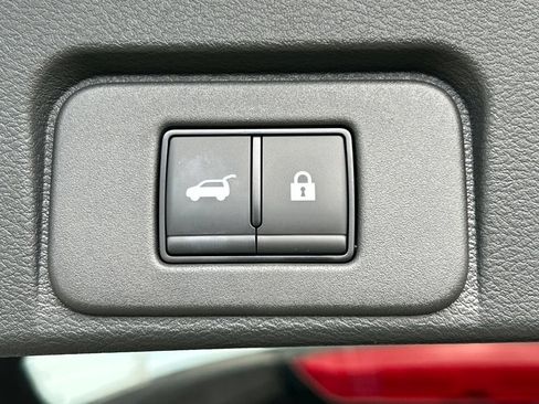 Certified 2026 Nissan Rogue Platinum w/ Platinum Premium Package AWD/4WD image 56