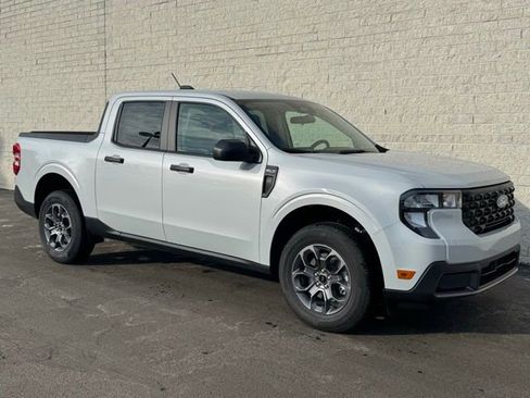 New 2026 Ford Maverick XLT image 6