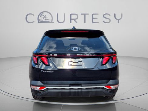 Certified 2024 Hyundai Tucson SE FWD image 4