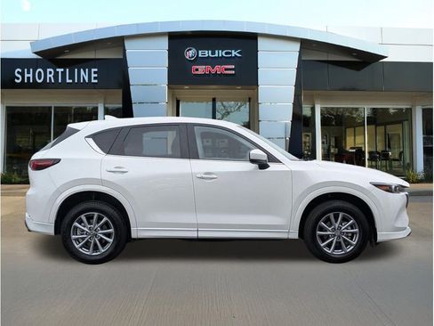 Used 2025 MAZDA CX-5 AWD 2.5 S w/ Preferred Package image 2