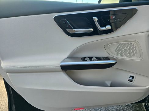 New 2026 Mercedes-Benz C 300 4MATIC Sedan image 35