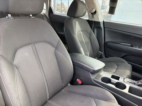 Used 2018 Kia Optima LX image 8
